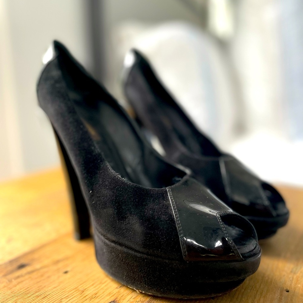Black Louis Vuitton High heel